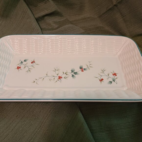 Pfaltzgraff Winterberry Platter - Picture 2 of 4